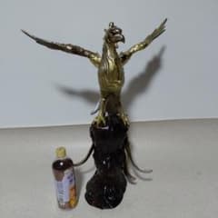 鳳凰の置物　金属製　縁起物　美術品　骨董品 鳳凰の置物 金属製 縁起物 美術品 骨董品 - メルカリ