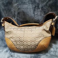 【COACH】ミニシグネチャー　ワンショルダーバッグのサムネイル