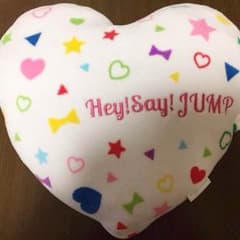 【値下中】Hey!Say!JUMP クッションのサムネイル