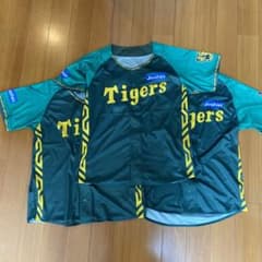 新品未使用　阪神タイガース　ウル虎の夏　2024 ユニフォーム　3枚セットのサムネイル