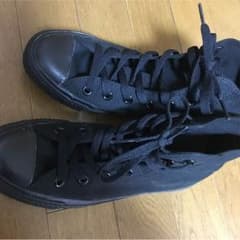 スニーカーのサムネイル