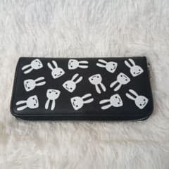 極美品 cune　長財布　プラスチック風プリントロングウォレット　ウサギいっぱい 極美品 cune 長財布 プラスチック風プリントロングウォレット ウサギ