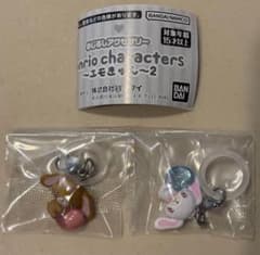 サンリオキャラクターズ めじるしアクセサリー エモきゅん2 くろうさ しろうさのサムネイル