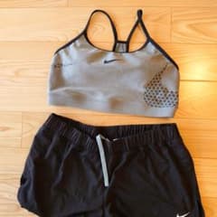 ナイキ水着☆4点セットのサムネイル
