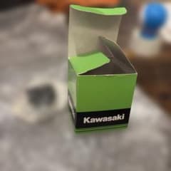 カワサキ　純正フィラーキャップ　バイクのサムネイル
