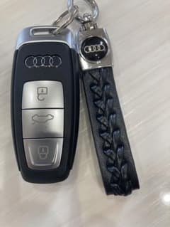 Audi キーホルダーのサムネイル