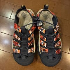 KEEN アウトドアサンダル22.5㎝のサムネイル
