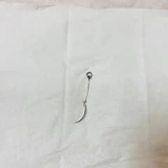 jouete 三日月型シルバーチャーム片耳用のサムネイル