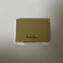 Kesalan Patharan コンシーラー パレットのサムネイル