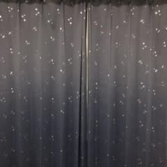カーテンのサムネイル