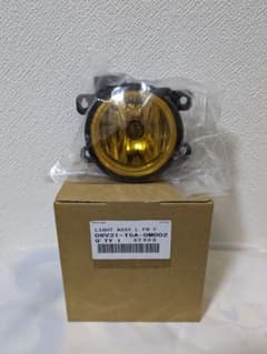 ホンダ フィット 左フォグランプ イエローレンズ 08V31-T5A-0M002のサムネイル