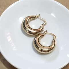 Thumbnail of ピアス レディース ゴールド 半月型 フープ ピアス パーティーイベント 大ぶり