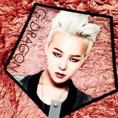 G-DRAGON ジヨン ツアーグッズ うちわのサムネイル