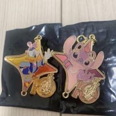 上海ディズニーランド 10周年ピンバッジ - メルカリ