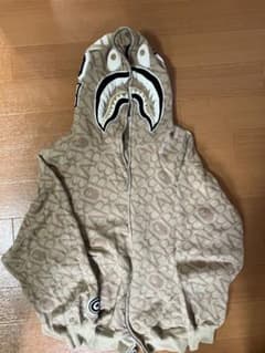 A BATHING APE BAPE シャークパーカー モノグラム ベージュ - メルカリ