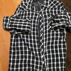 チェックシャツのサムネイル