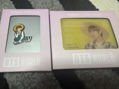 BTS WORLD 公式グッズ ピンバッジ マグネット メンバーＶ　テテのサムネイル