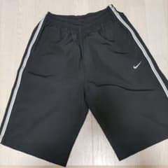 ナイキ　ハーフパンツ　ブラックのサムネイル