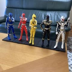 爆竜戦隊アバレンジャーフィギュア5体セット全長約31cm台座付き 爆竜戦隊アバレンジャーフィギュア5体セット全長約31cm台座付き - メルカリ
