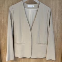 NATURAL BEAUTY BASIC ノーカラージャケット M ベージュのサムネイル