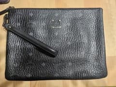 MCM 黒 レザー クラッチバッグのサムネイル