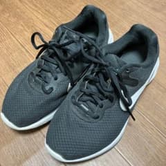 NIKE、黒シュ－ズ、23.5のサムネイル