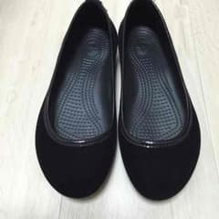 大福様 専用 美品 クロックス 黒パンプスのサムネイル
