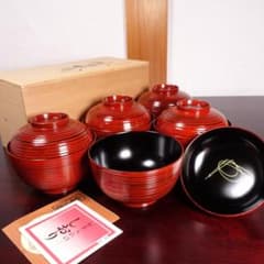 山中塗 喜八作 朱塗 内黒塗 見返結び松蒔絵 吸物椀 5客 共箱 山中塗 喜八作 朱塗 内黒塗 見返結び松蒔絵 吸物椀 5客 共箱 - メルカリ