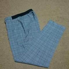 未使用 UNIQLO アンクルパンツ Mサイズのサムネイル