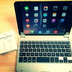 初代　ipad mini 16GB Wifi 　キーボード　Lightningのサムネイル