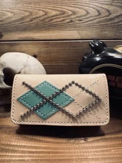 レザーコンパクトウォレット　キャッシュレス　小型　二つ折り　財布　アーガイルのサムネイル