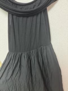 ブラックオフショルダーキャミワンピース