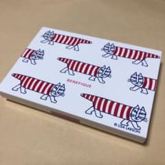 ベネフィーク☆リサラーソンケース付☆パウダリーファンデーション☆オークル10のサムネイル