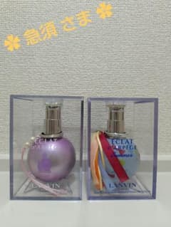 エクラドゥアルページュ 香水瓶のサムネイル