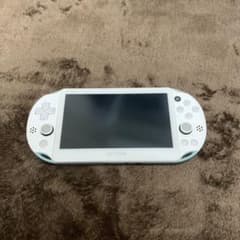 PlayStation®Vita（PCH-2000シリーズ） Wi-Fiモデル…のサムネイル