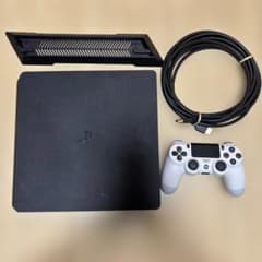 PlayStation 4 本体 + 白コントローラー + HDMIケーブルのサムネイル