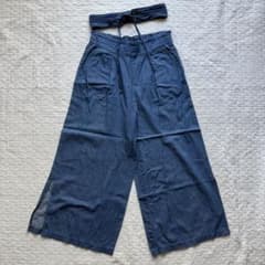レディース　ズボン　ワイドパンツ　スリット入り　春服　夏服のサムネイル