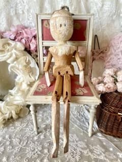 シャビーなペグドール フランスアンティーク 木製人形 ドールパニエ 布