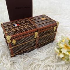 【未使用に近い】ルイヴィトン ペーパーウエイト 限定品 トランク型 モノグラム 未使用に近い】ルイヴィトン ペーパーウエイト 限定品 トランク型