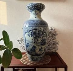 骨董　有田焼　伊万里　希少　蛸唐草　花唐草　楼閣　３匹の猫の戯れ　花器　花入　壺 骨董 有田焼 伊万里 希少 蛸唐草 花唐草 楼閣 3匹の猫の戯れ 花器 花