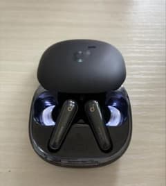 よ*ぴ様 Anker Soundcore Liberty 4 ブラック 動作品のサムネイル