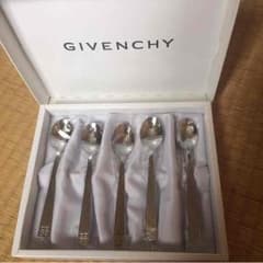 ジバンシースプーンセットのサムネイル