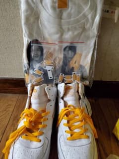 激レアSKE48 MAD FOOT コラボスニーカーSKE48のサムネイル