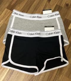 Calvin Klein ショートパンツ 2枚セット　レディース　mのサムネイル