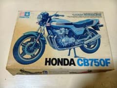 ブ*ン様 タミヤ 1/12 Honda CB750F プラモデル 箱ダメージ ホのサムネイル