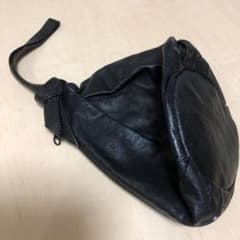 黒革ポーチのサムネイル