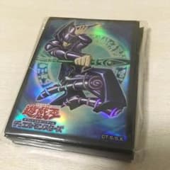 遊戯王 公式 スリーブ ブラックマジシャンのサムネイル