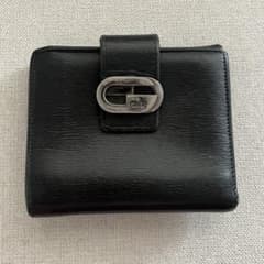 GUCCI ブラックレザー 二つ折り財布のサムネイル