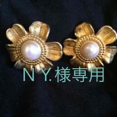 イヤリング   (アナザーエディション、プラダ、miumiu.etc…)のサムネイル