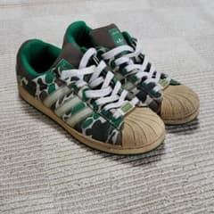 adidas アディダス スニーカーのサムネイル
